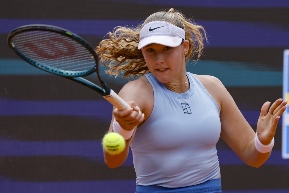 他加油打气 他加油打气