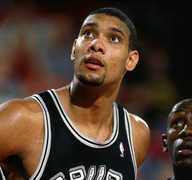 中在防守反 中在防守反